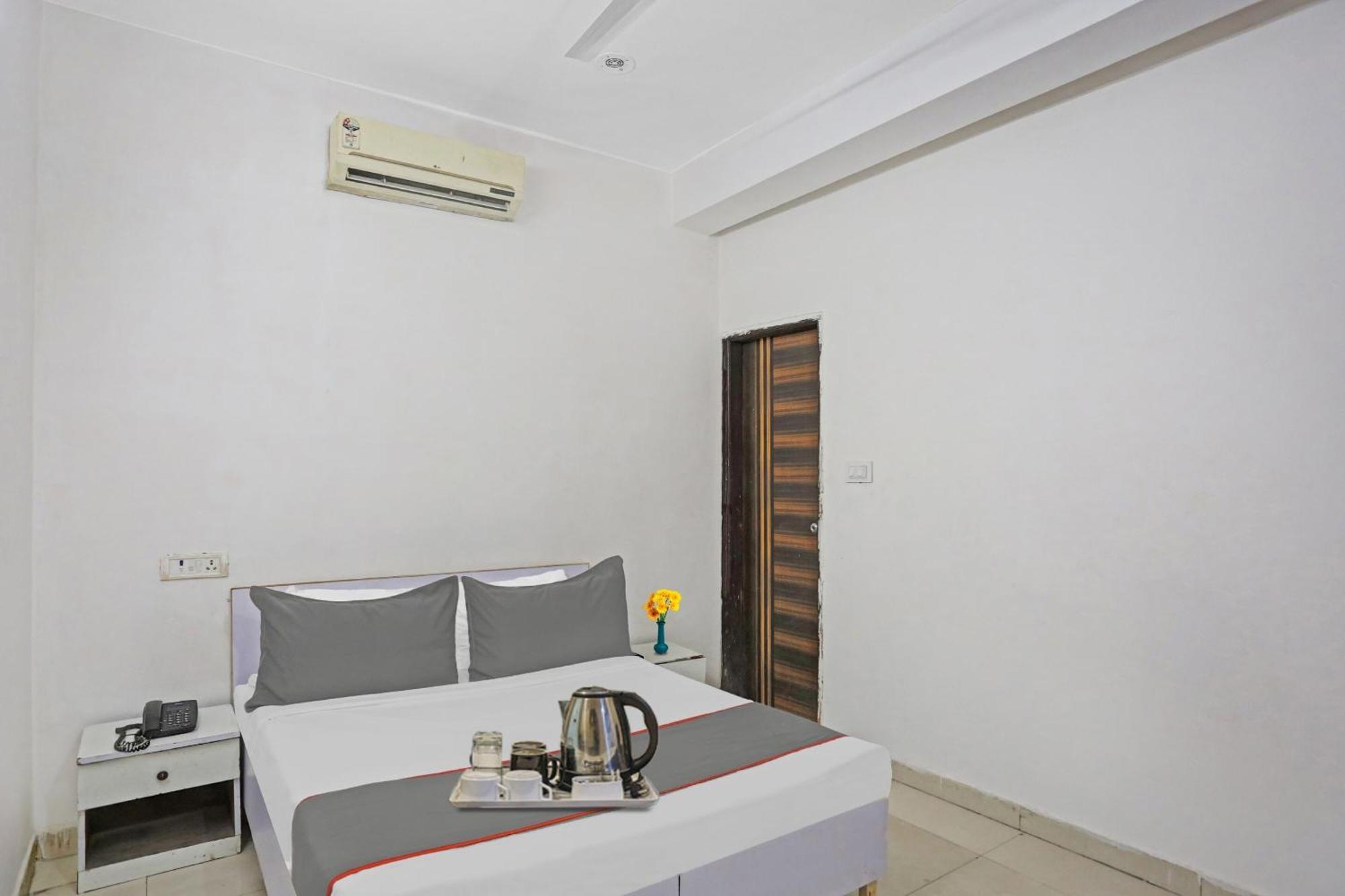 Hotel O Imperial Residency Near Dashrath Puri Metro Station New Delhi Exterior photo